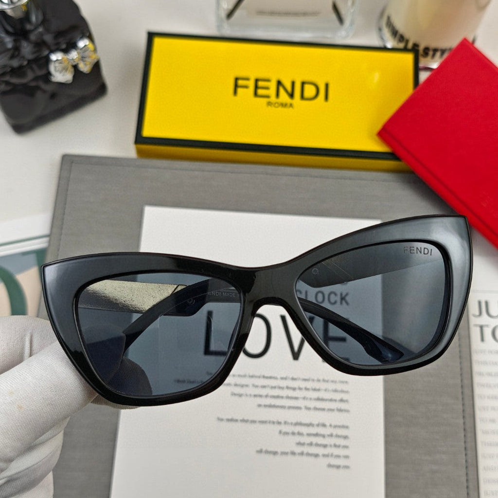 DIAGONAL CAT-EYE FRAME SUNGLASSES 58002 IN ACETATE