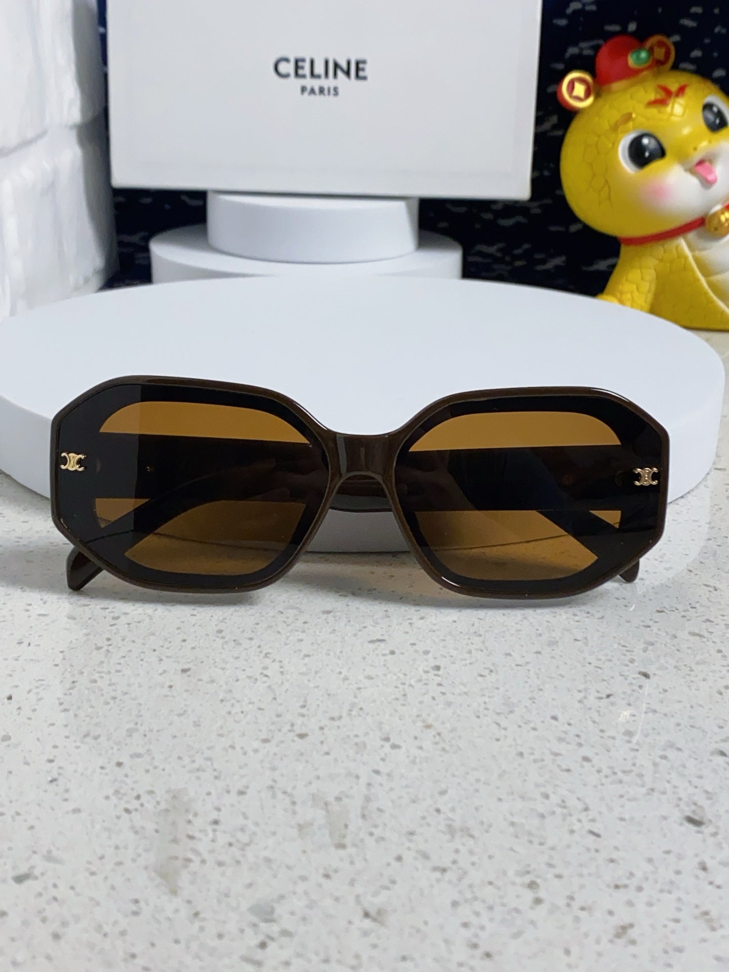CELINE TRIOMPHE SQUARE SUNGLASS 566742 IN CAMEL ACETATE