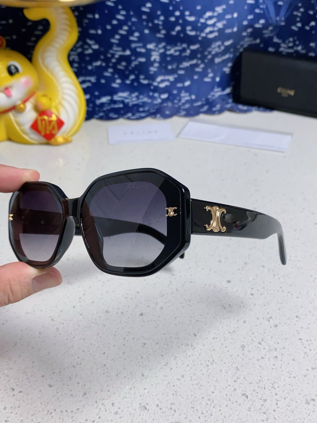 CELINE TRIOMPHE SQUARE SUNGLASS  566743 IN BLACK ACETATE GRADIENT SMOKE LENSES