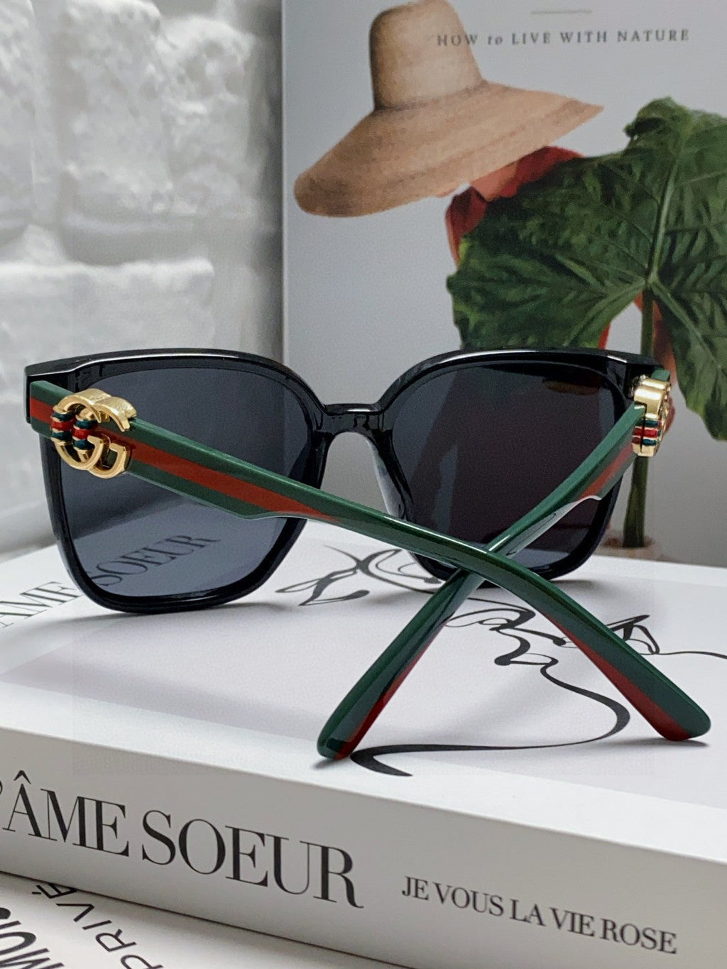 EMBOSSED LOGO BUTTERFLY FRAME SUNGLASSES 576876 IN ACETATE
