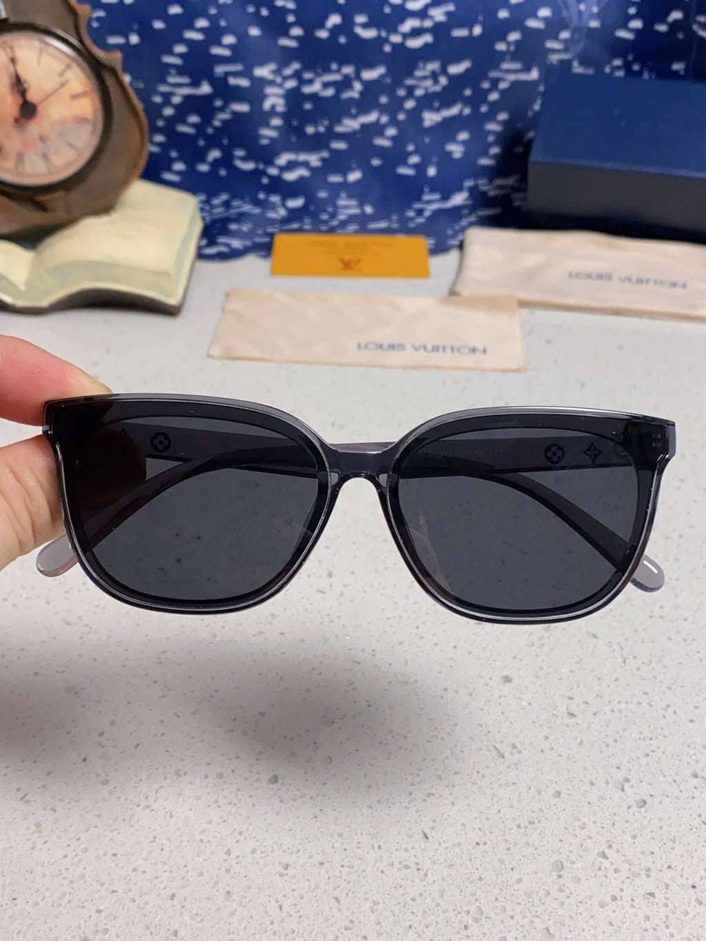 LOUIS VUITTON CAT EYE SUNGLASSES 571649 IN GREY CLEAR ACETATE